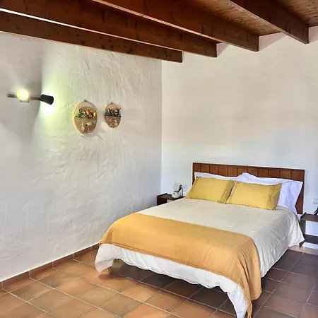 Casa de Campo Isaítas *
